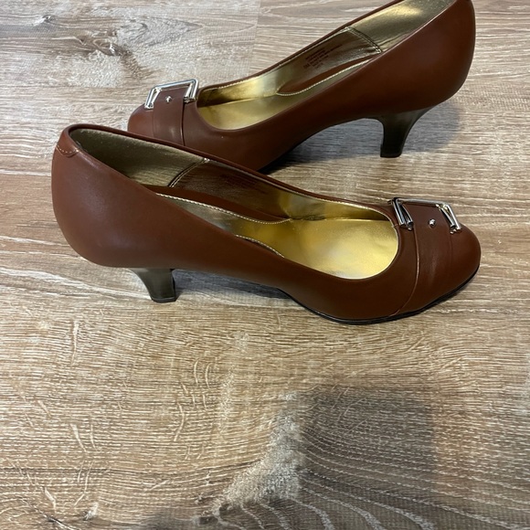 Women’s Heels / Shoes, euroSoft, Size 8 - Picture 8 of 14